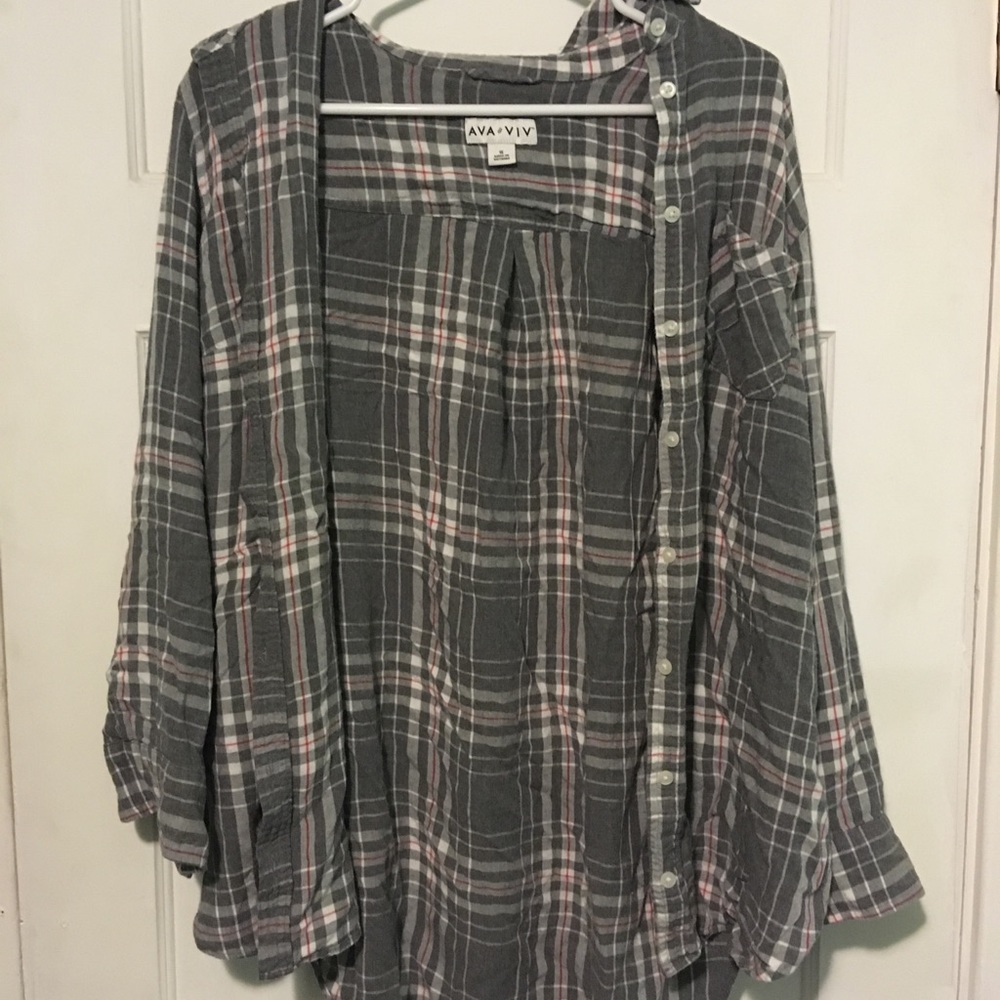 Hi low button up